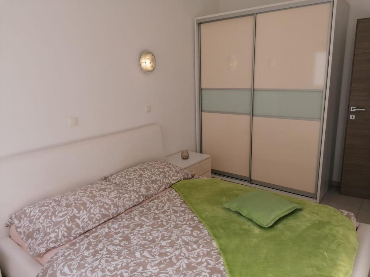 Apartment Mali San Trogir Buitenkant foto