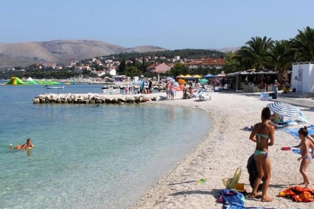 Apartment Mali San Trogir Buitenkant foto